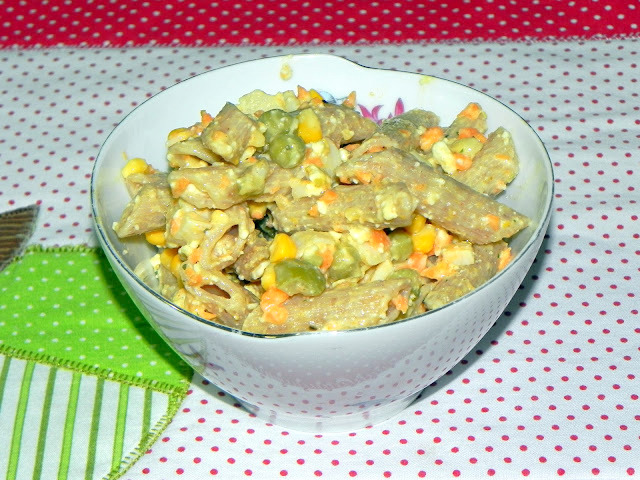 Resultado de imagem para salada de macarrÃ£o integral